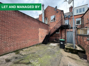 Courtyard Close